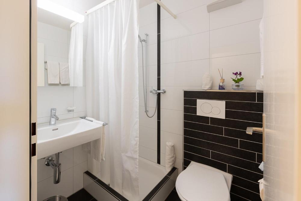 Noah Hotel Ruti  Esterno foto